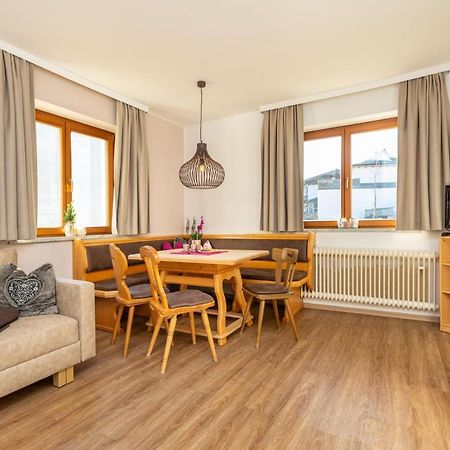 Herzerl-Chalet Appartements Flachau Ngoại thất bức ảnh