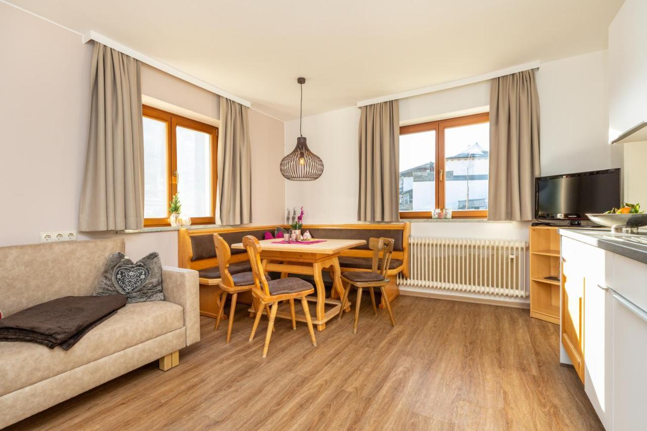 Herzerl-Chalet Appartements Flachau Ngoại thất bức ảnh