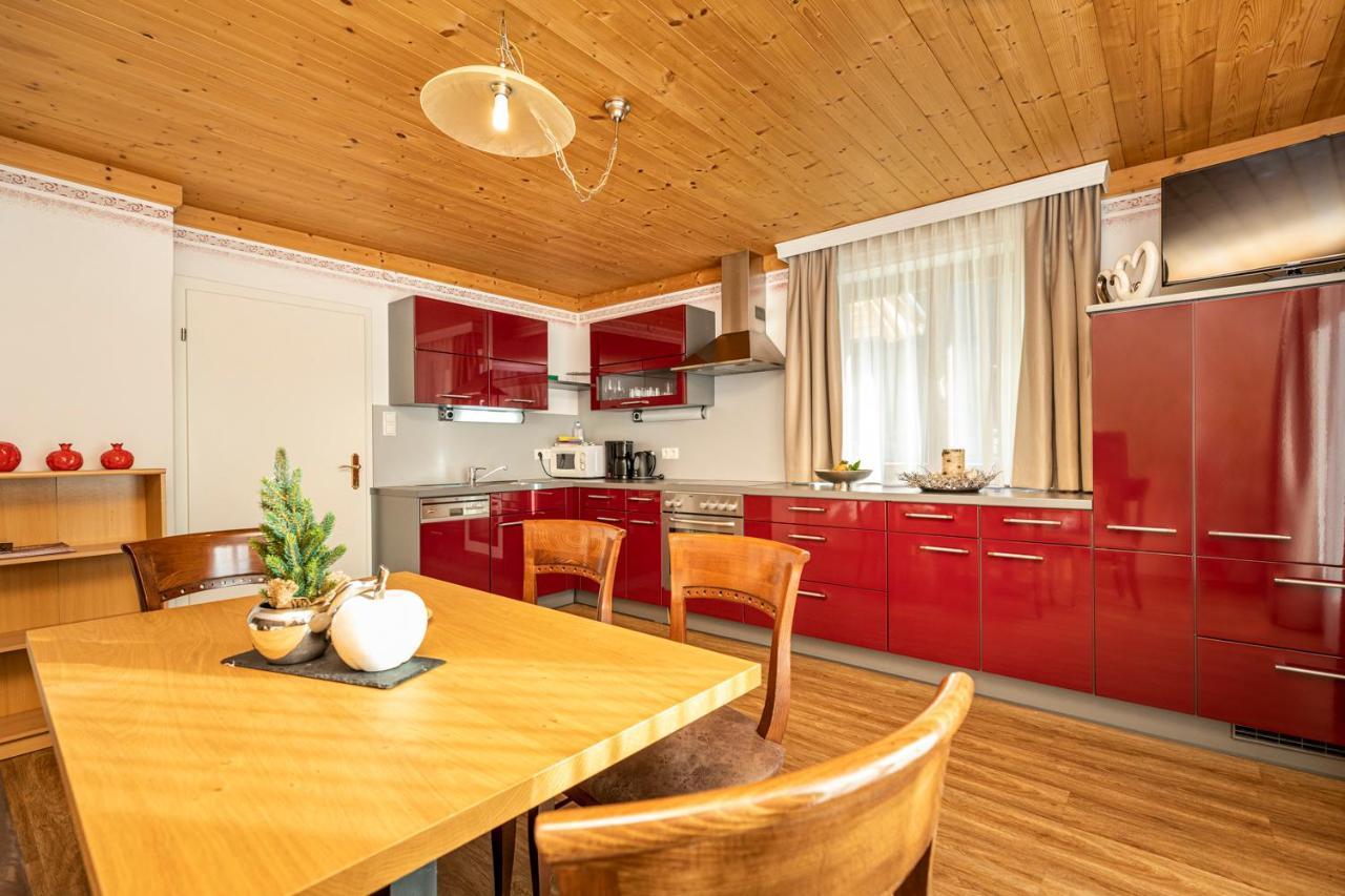 Herzerl-Chalet Appartements Flachau Ngoại thất bức ảnh