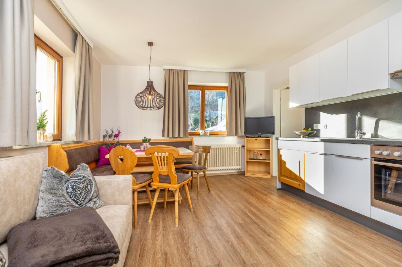 Herzerl-Chalet Appartements Flachau Ngoại thất bức ảnh